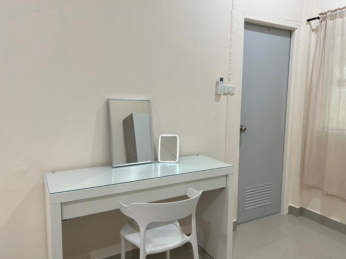 Pasak Holiday Six 2930 Phuket Luaran gambar